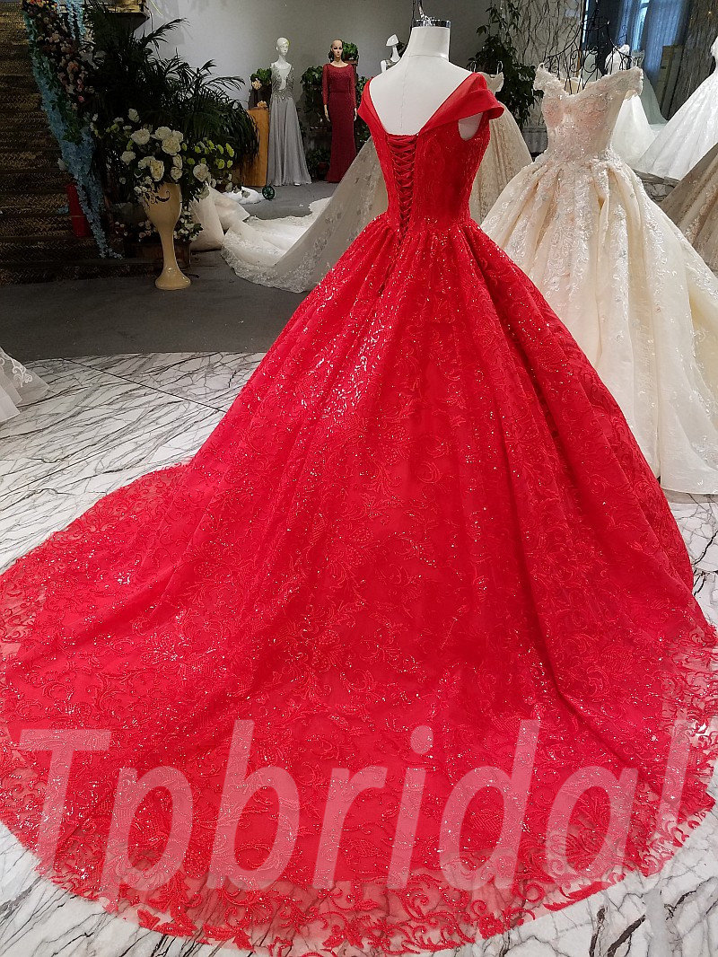Inspirational Ideas for Styling the Color Red in Your Wedding – Ling's  Moment