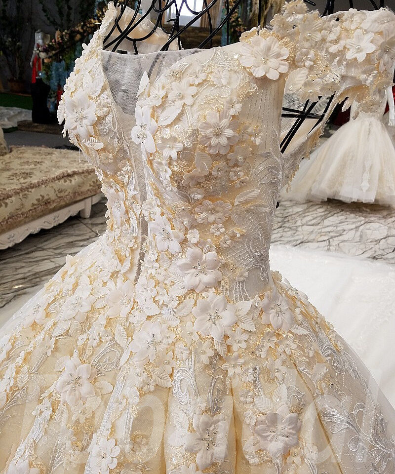 wedding dress with train-0534-03