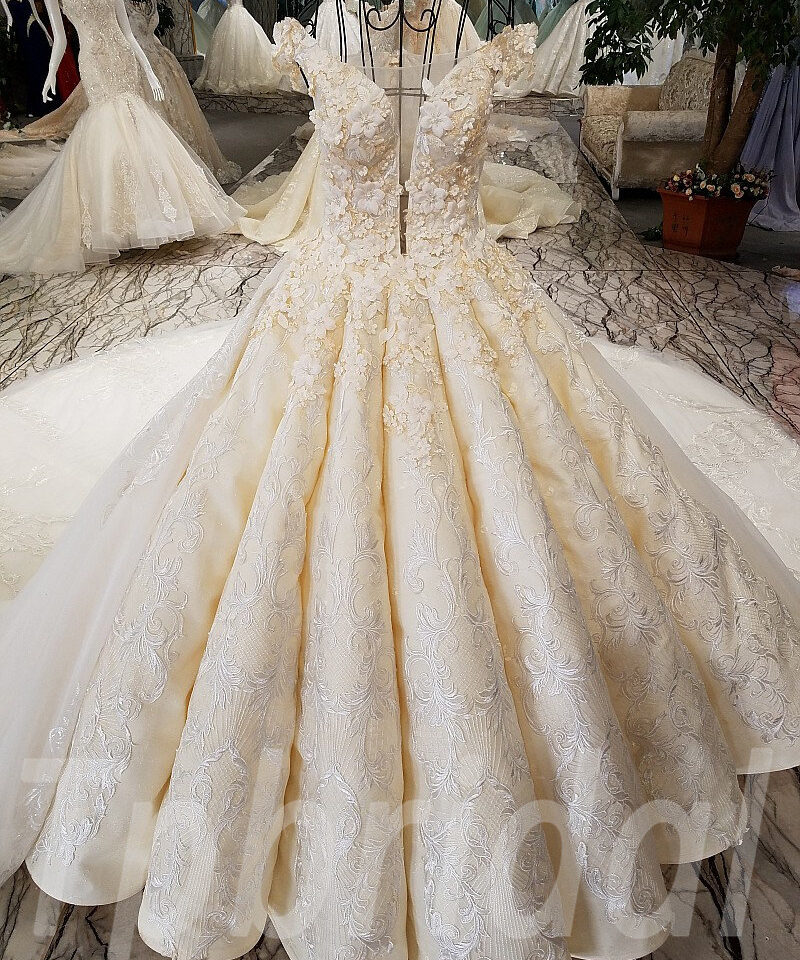 wedding dress with train-0534-07