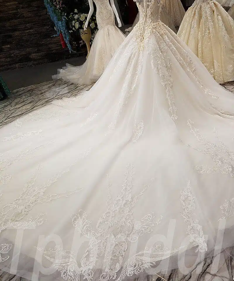 wedding dress with train-0534-08