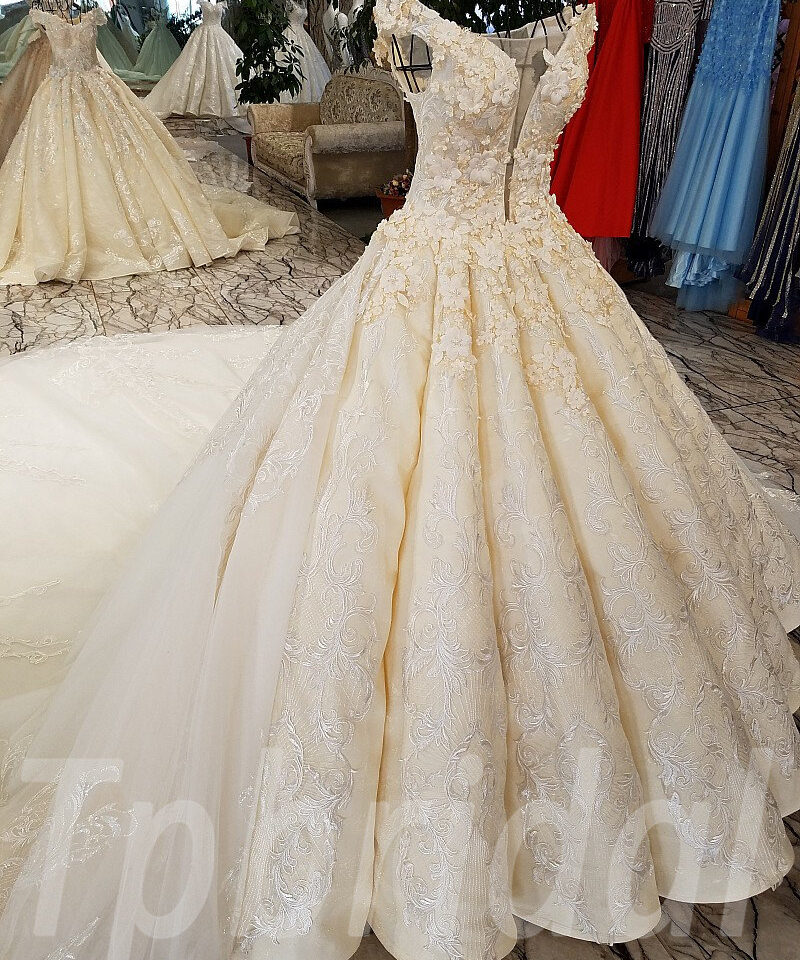 wedding dress with train-0534-09