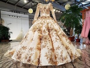 wedding dress long train-119-09