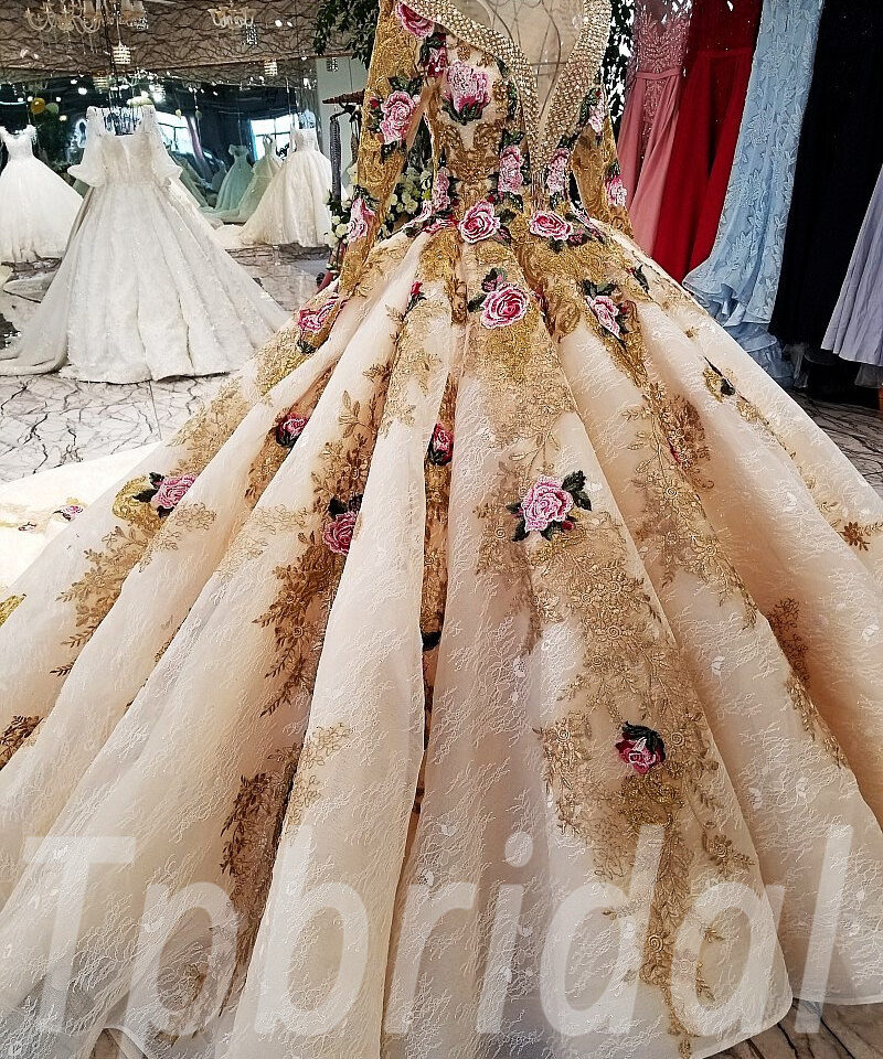 wedding dresses long train-130-06