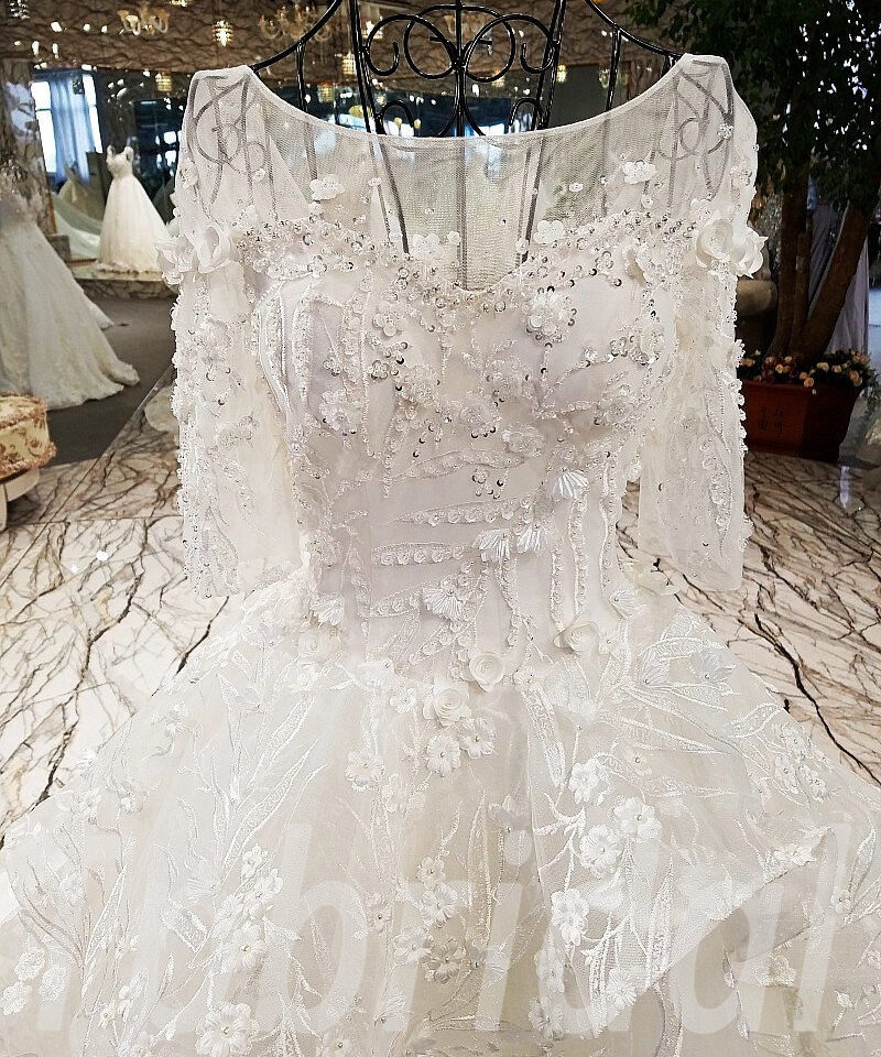 white wedding dress-136-04