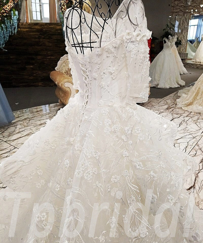 white wedding dress-136-05