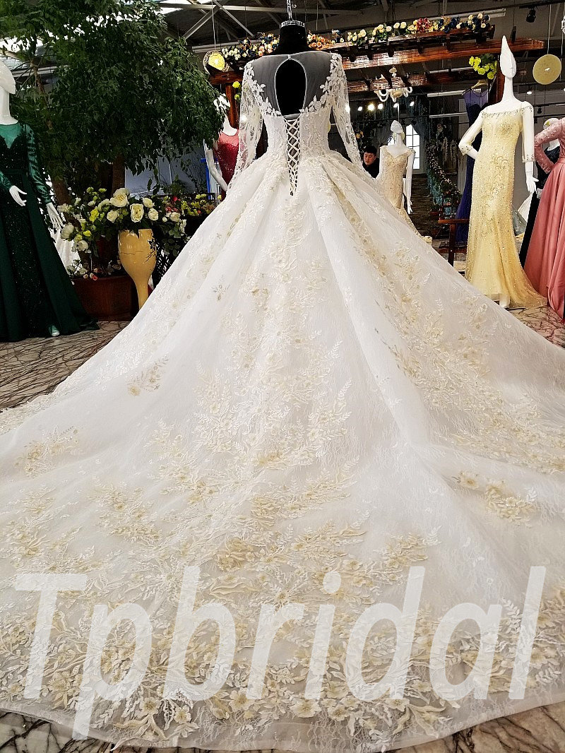 wedding gowns with long trains