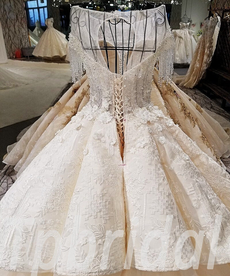 ball gown wedding dress train 189-02