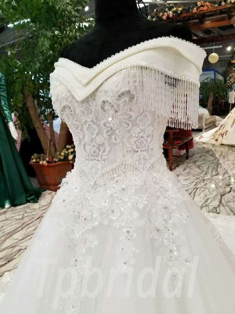 lace crystal wedding dresses