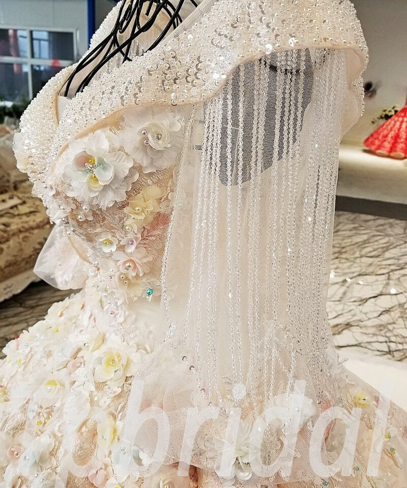 wedding dress keyhole back 184-04