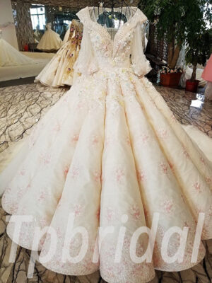 wedding dress keyhole back 184-05