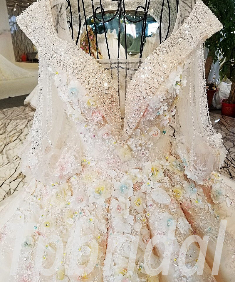 wedding dress keyhole back 184-07