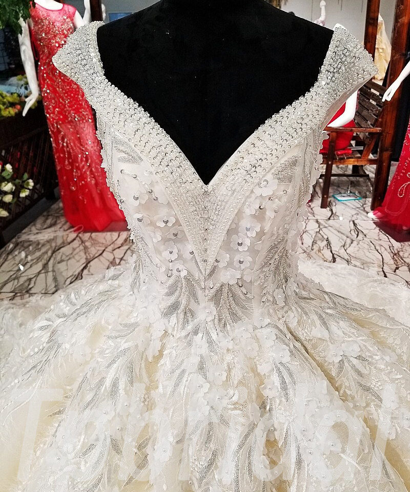 wedding dress v neck 0229-08