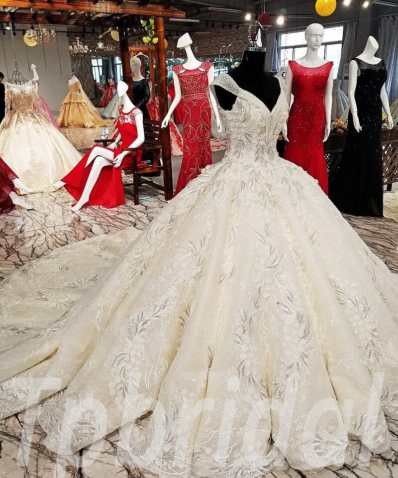 wedding dress v neck 0229-09