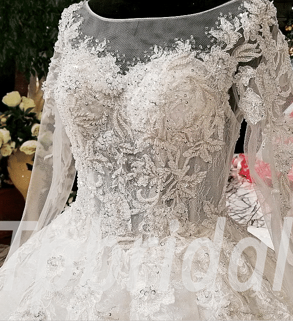 ball gown wedding dress long train 0250-03