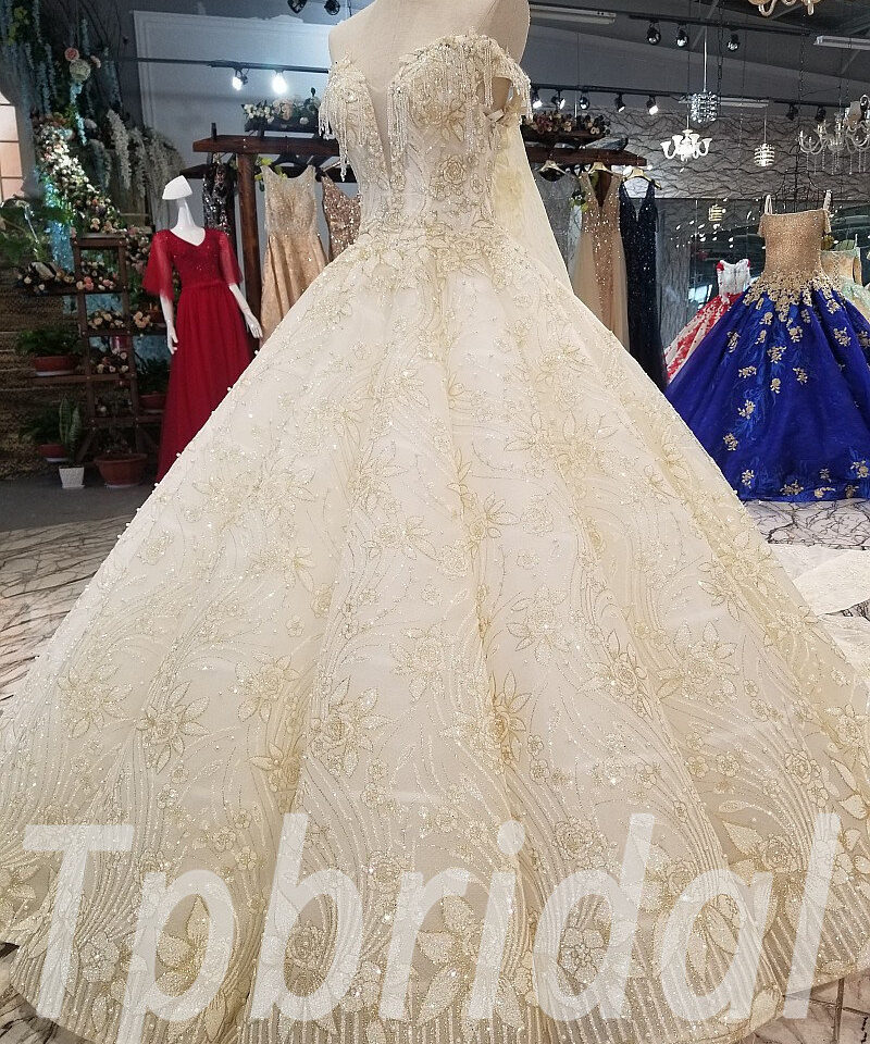 ball gown wedding dress with train 289-05