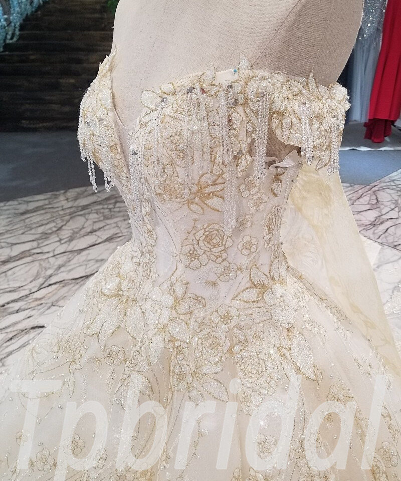 ball gown wedding dress with train 289-07