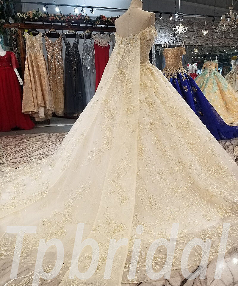 ball gown wedding dress with train 289-09