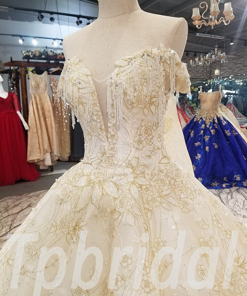 ball gown wedding dress with train 289-10