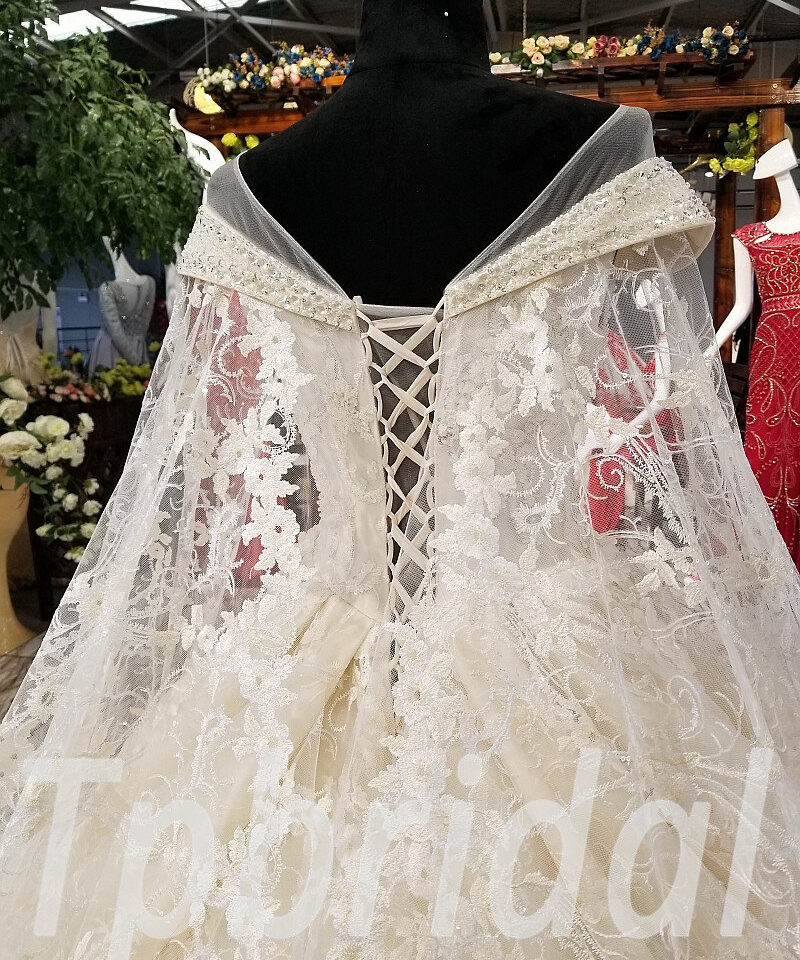 lace wedding dress long train 0249-05