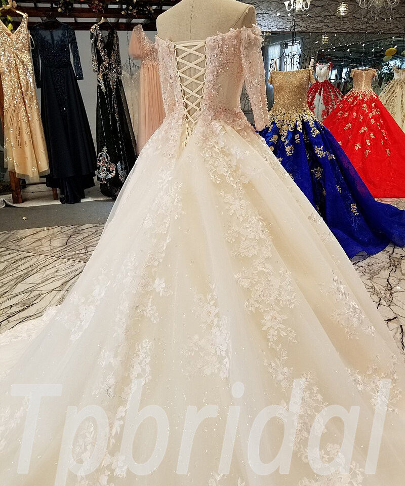 luxury wedding dress 264-03