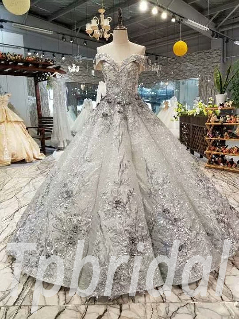 Handmade Princess Grey Flower Girl Grey Evening Gown With Beaded Flowers,  Sweep Train, Ruffles, And Tulle Skirt Perfect For Pageants, Parties, Or  Special Occasions From Verycute, $48.98 | DHgate.Com