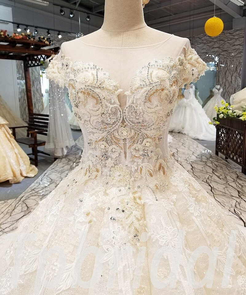 ball gown wedding dress with train 300-03