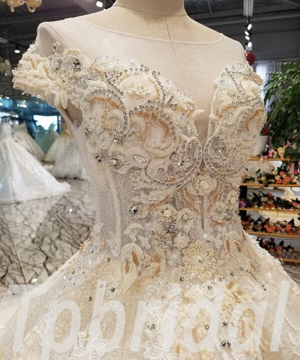 ball gown wedding dress with train 300-06