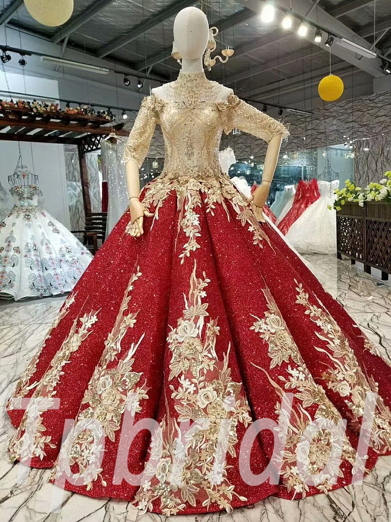 Buy Fair Lady Ruffles Ball Gown Long Quinceanera Dresses Strapless Lace  Beaded Prom Dress Princess Gowns Burgundy at Amazon.in