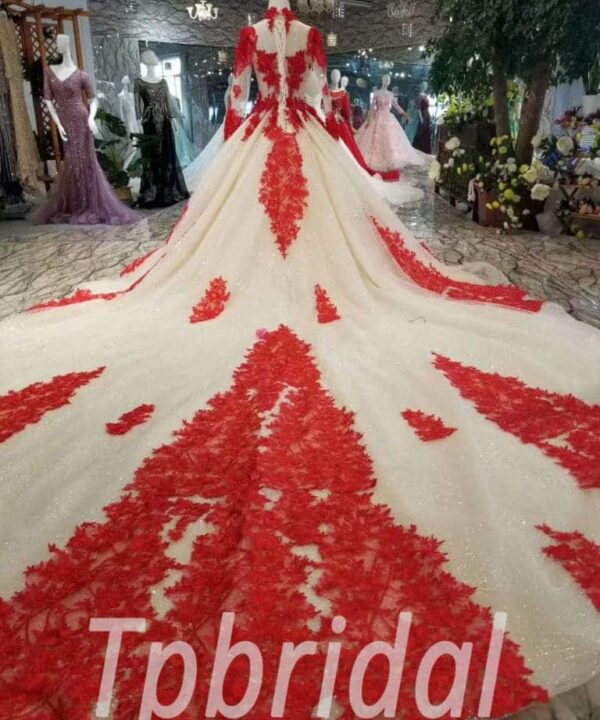 wedding dress flowers on skirt-20404-01