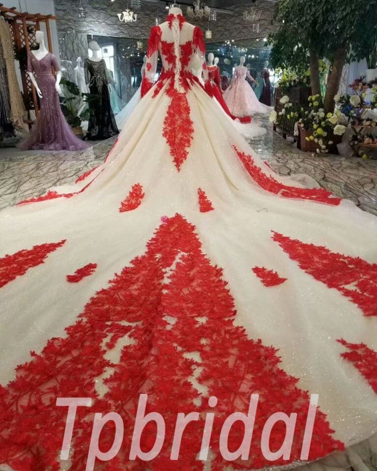 wedding dress flowers on skirt-20404-01