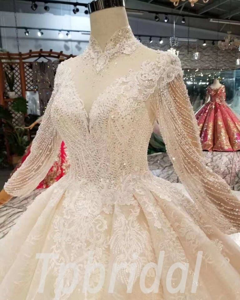 wedding dresses with sleeves-0409-07