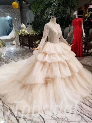 Layered wedding dress 527-02