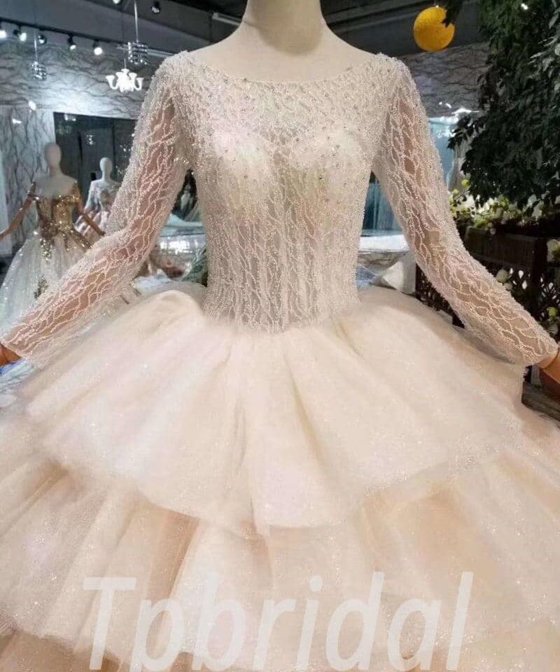 Layered wedding dress 527-03