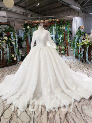 long sleeve lace wedding dress 556-01