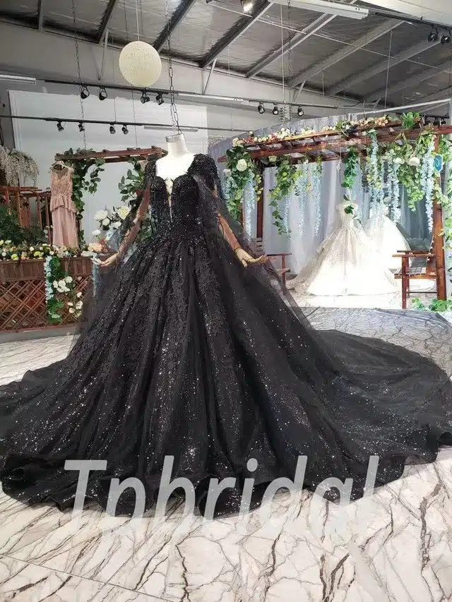 black wedding gown 564-01