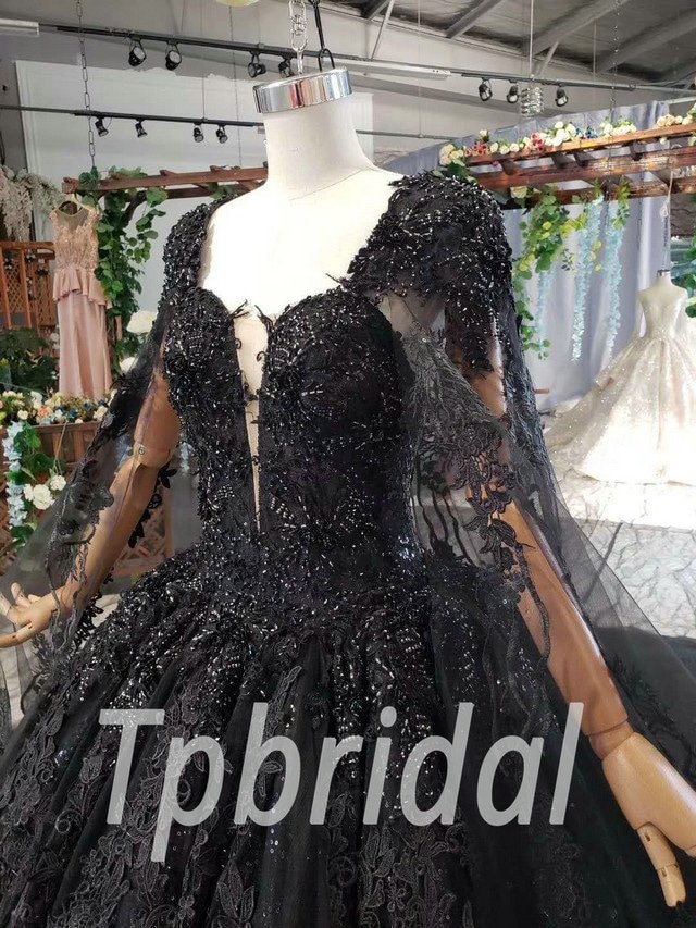 19+ Black Wedding Dress With Cape