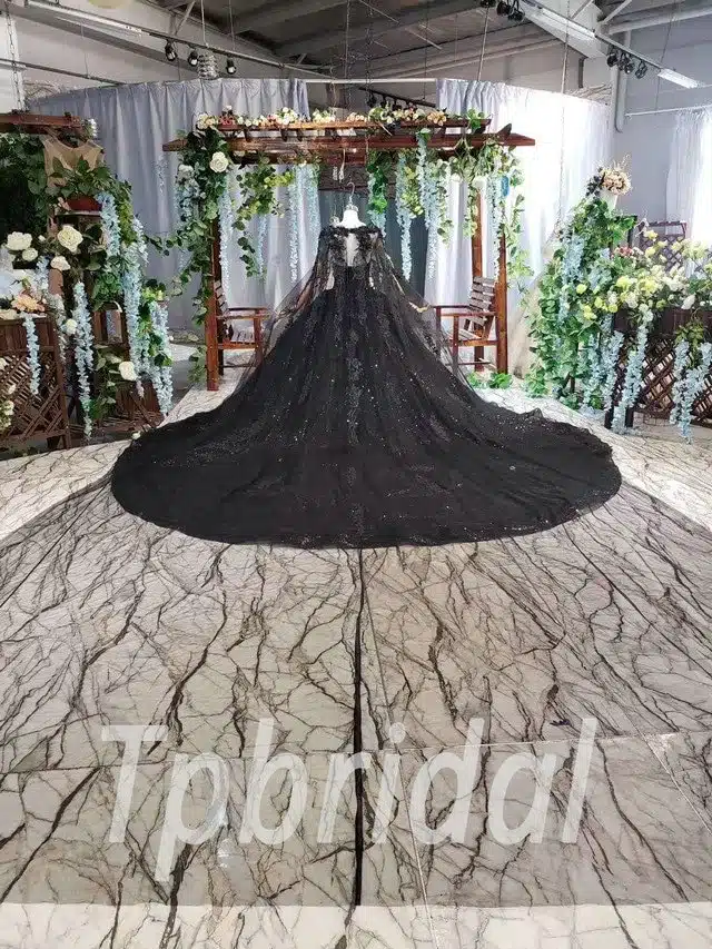 black wedding gown 564-07