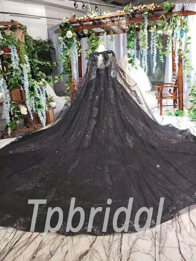 black wedding gown 564-08