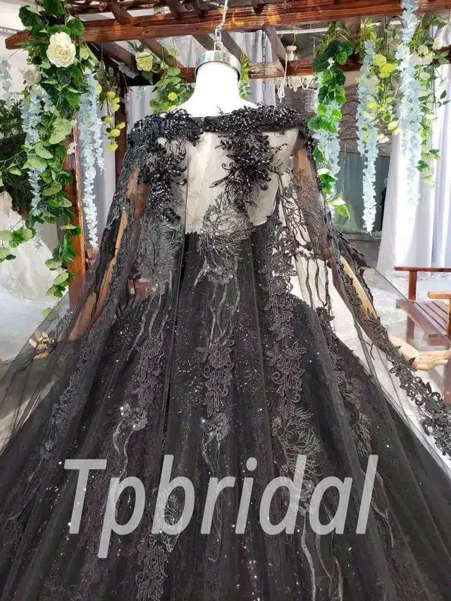 black wedding gown 564-09