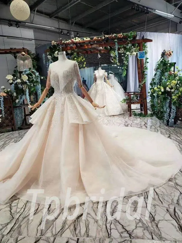 affordable wedding dress 581-02