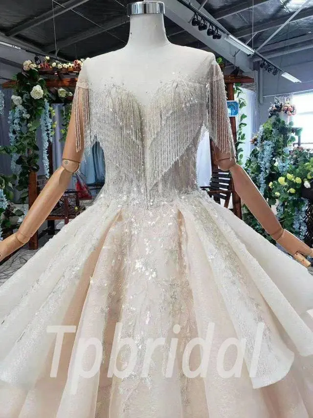 affordable wedding dress 581-04