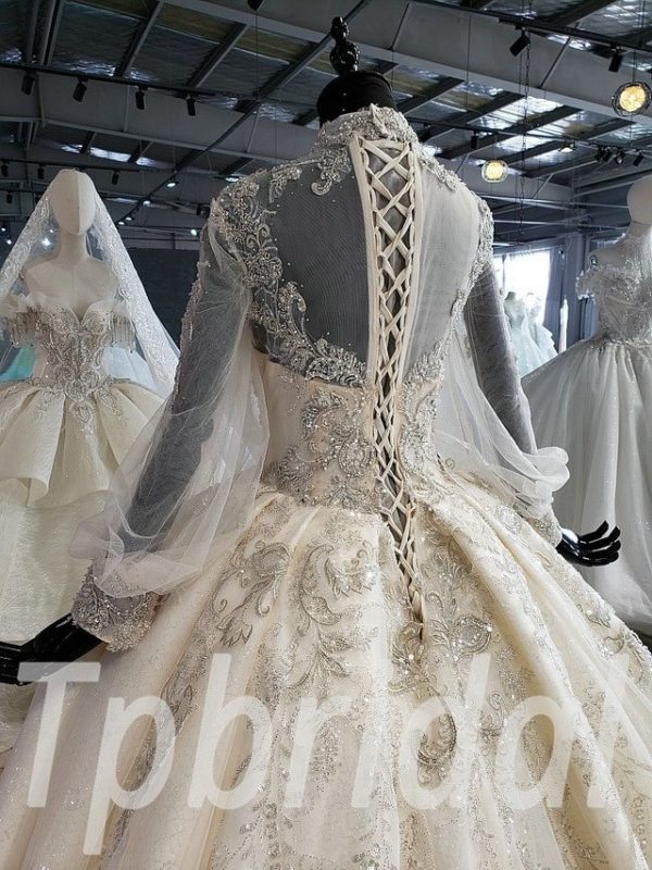 balloon sleeve ball gown