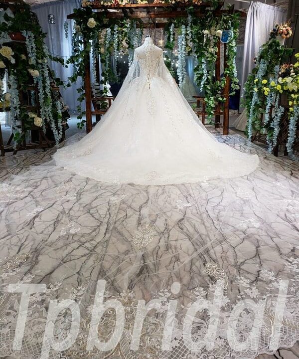 long cape wedding dress 689-005