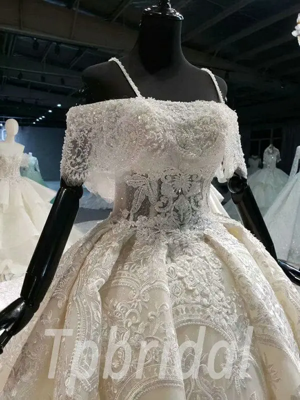 ball gown lace wedding dress 692-007