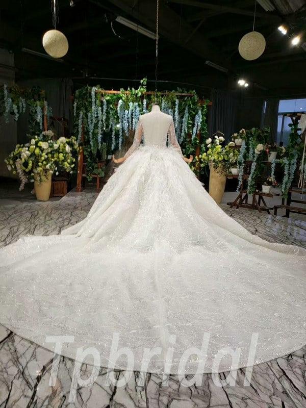 Fitted Wedding Dresses Uk Feather | proyectosarquitectonicos.ua.es