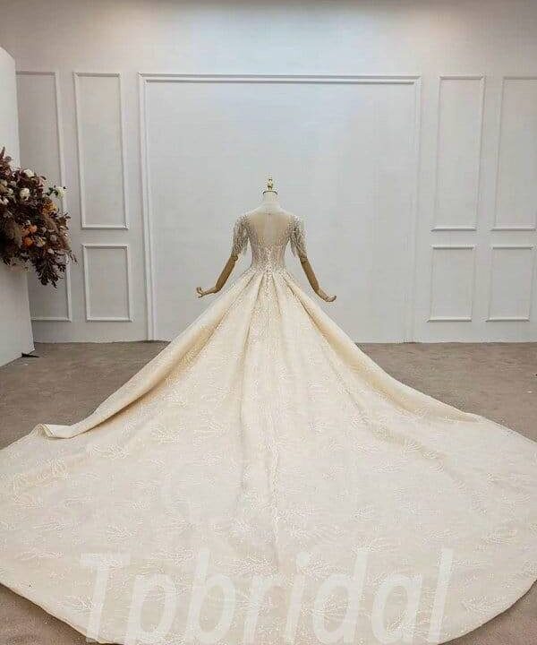 traditional wedding dress 755-009