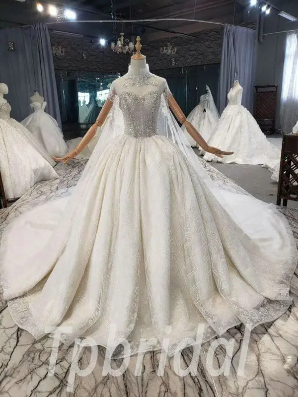 lace cape wedding dress 820-006