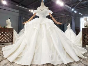 princess wedding dresses with long trains 822-001