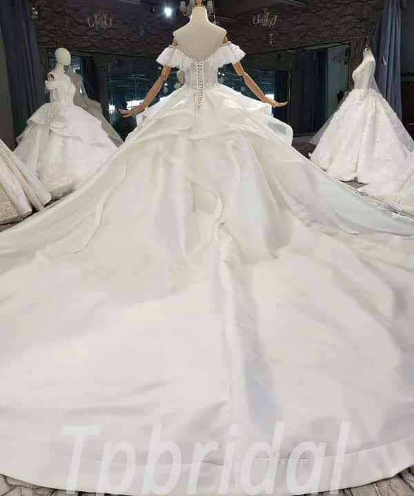 princess wedding dresses with long trains 822-007
