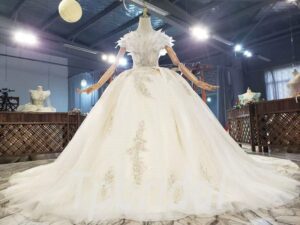 feather wedding dresses 842-006